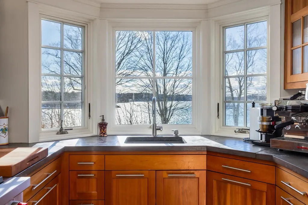 183 Portsmouth Avenue New Castle NH 03854