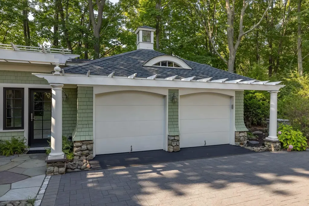 183 Portsmouth Avenue New Castle NH 03854