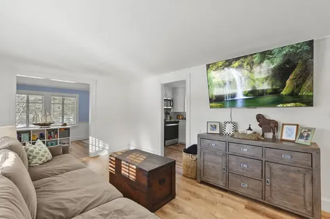 48 Whittier Street Newton NH 03858