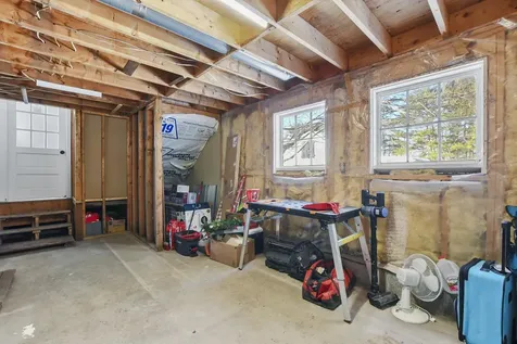 48 Whittier Street Newton NH 03858