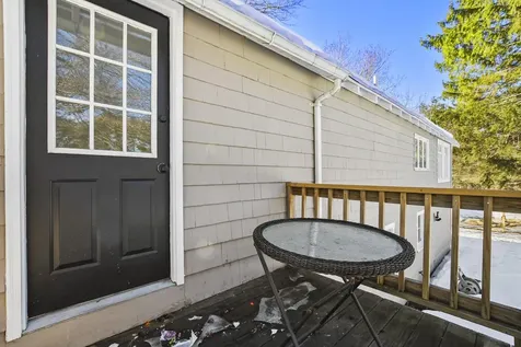 48 Whittier Street Newton NH 03858