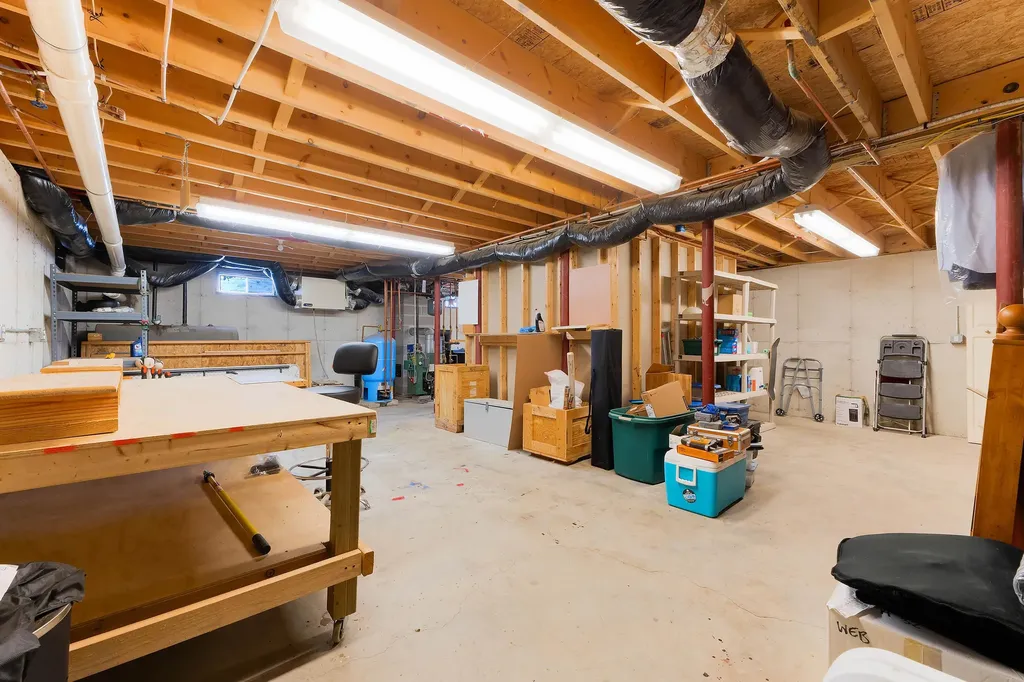 25 Harpin Road Waterboro ME 04087