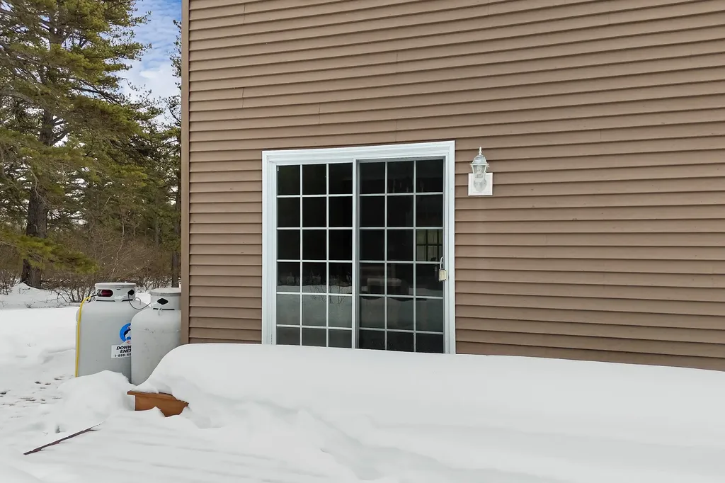 25 Harpin Road Waterboro ME 04087