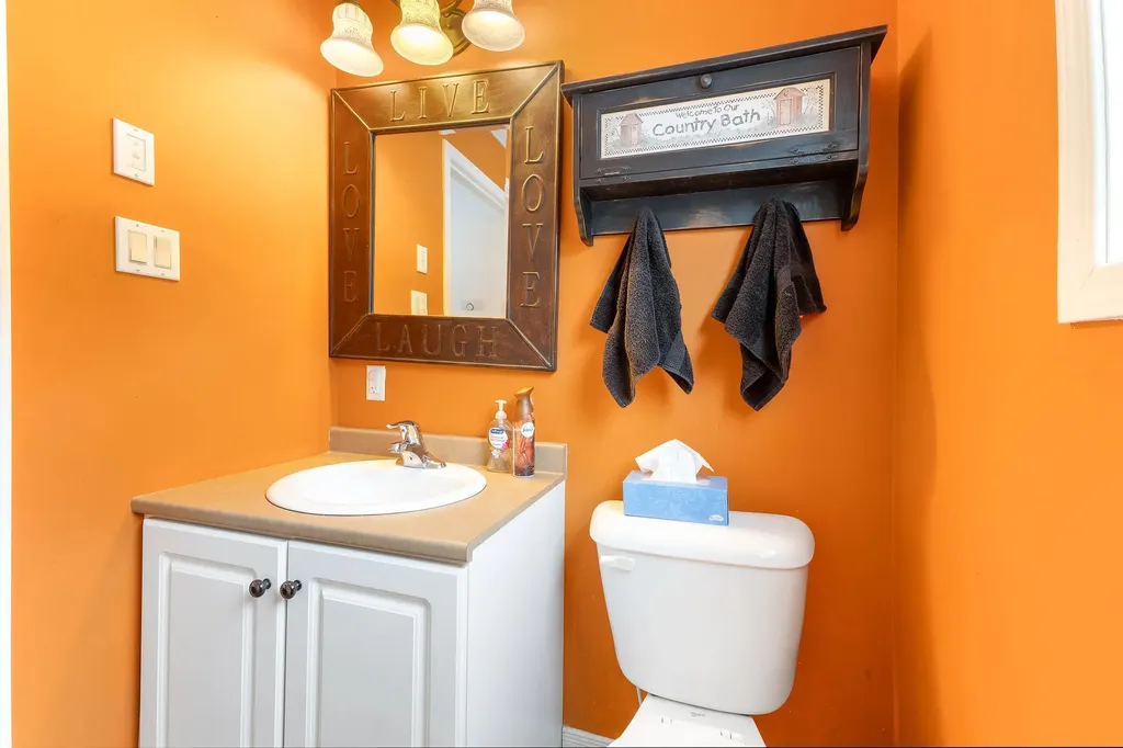 25 Harpin Road Waterboro ME 04087