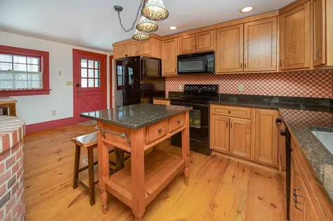 163 Main Street Plaistow NH 03865