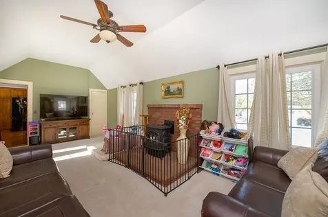 163 Main Street Plaistow NH 03865