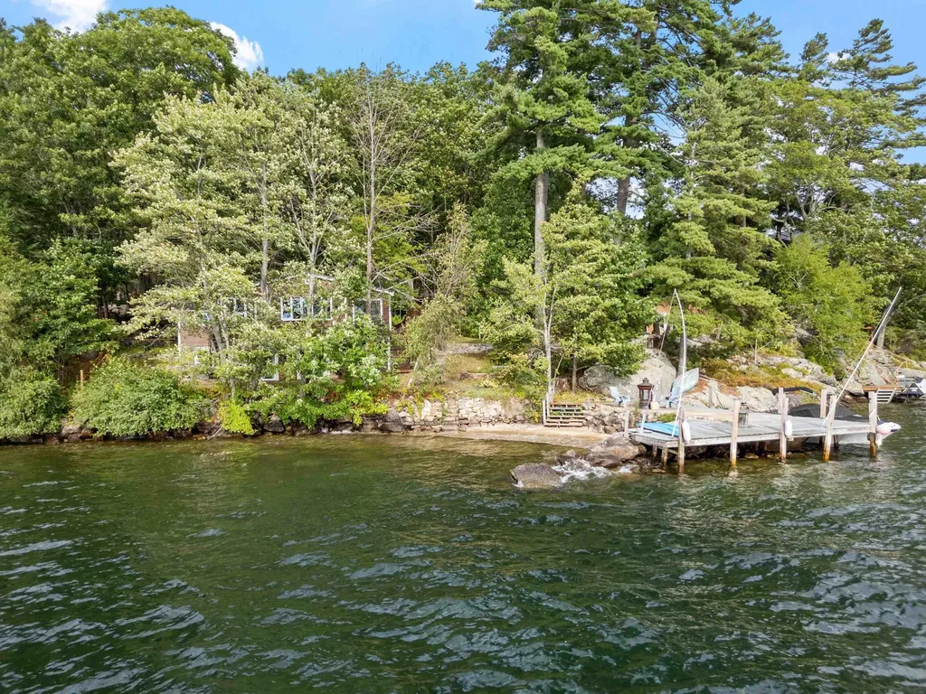 16 Varney Point Road Left Gilford NH 03249