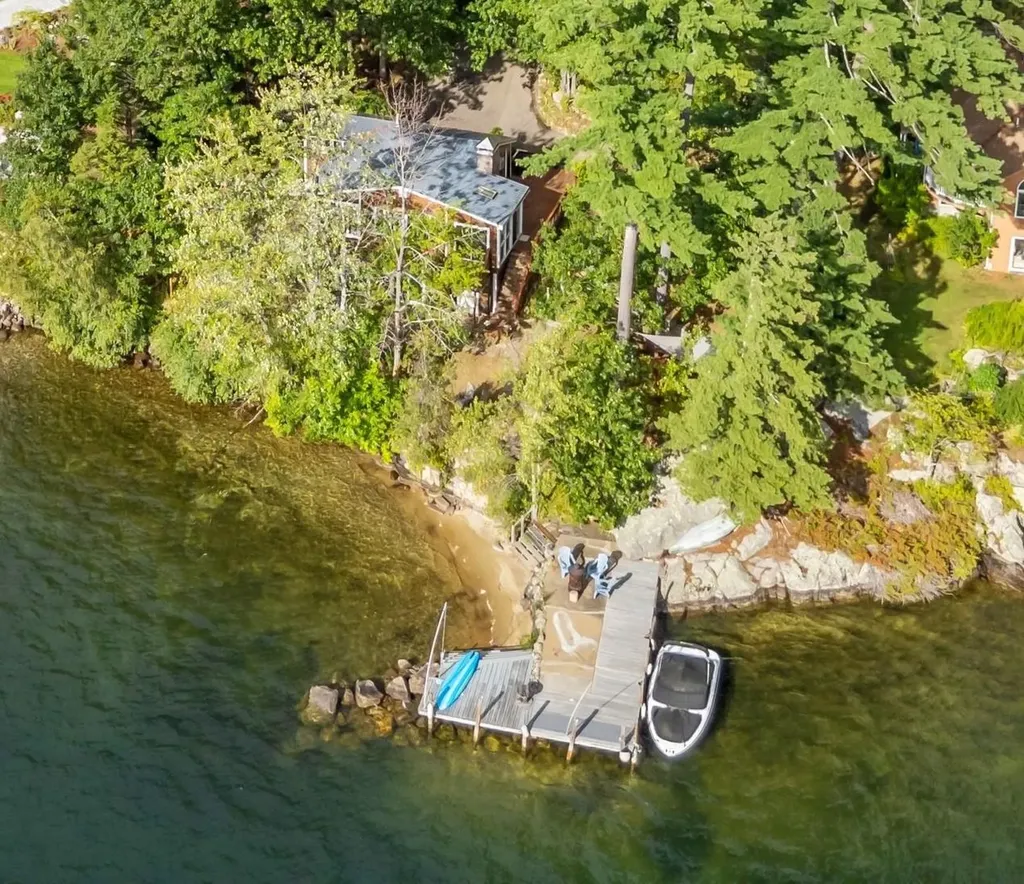 16 Varney Point Road Left Gilford NH 03249