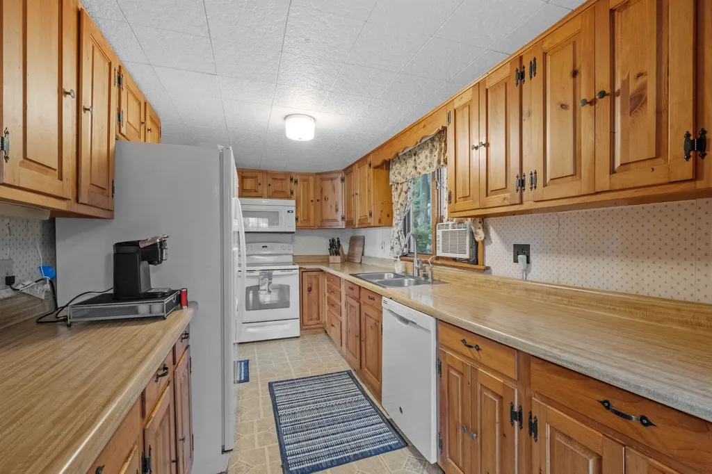 16 Varney Point Road Left Gilford NH 03249