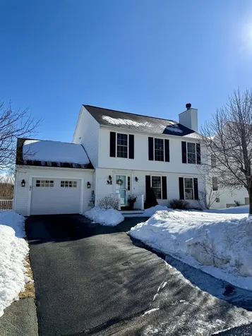 169 Heathrow Avenue Manchester NH 03104