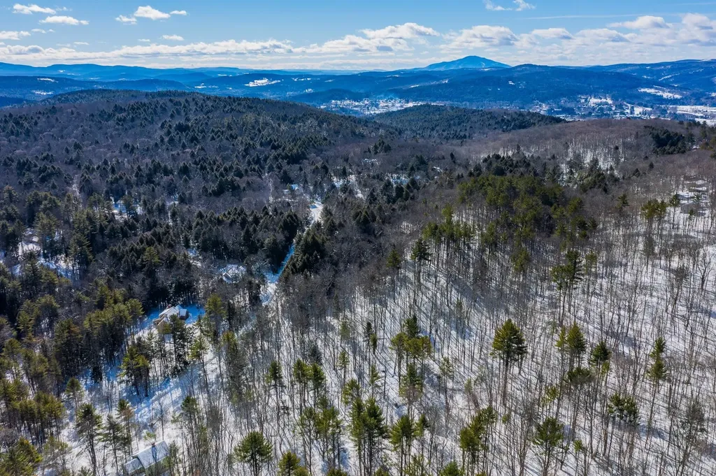 5417 Fletcher Lane Hartford VT 05001