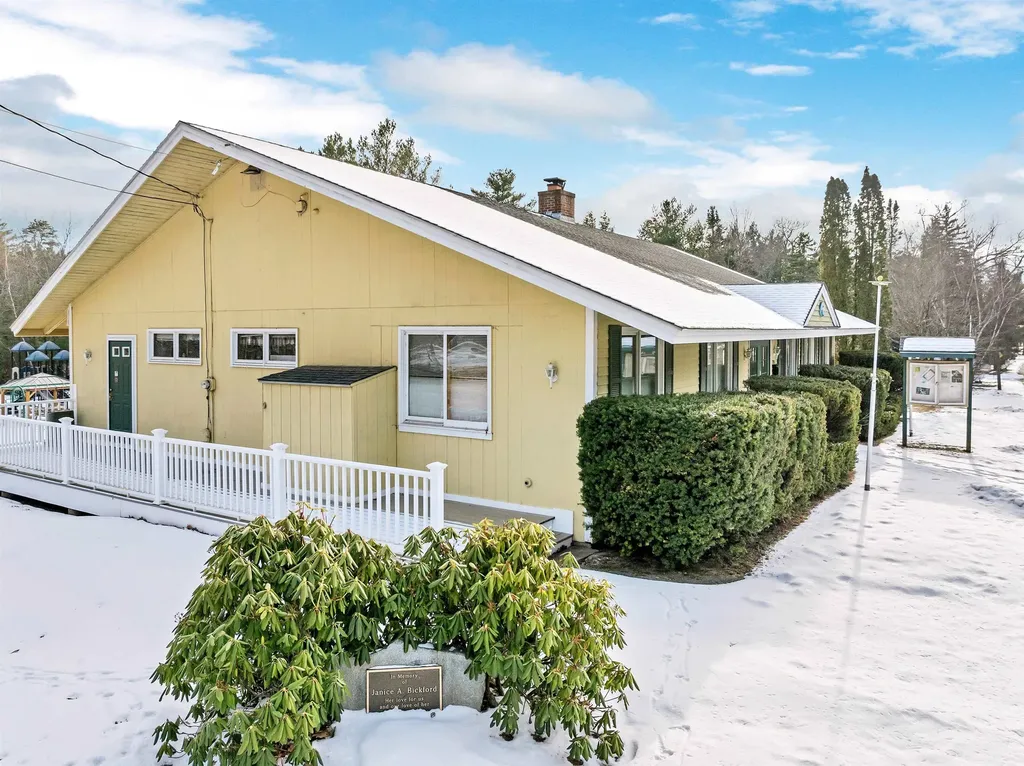 65 Glen Forest Drive Moultonborough NH 03254