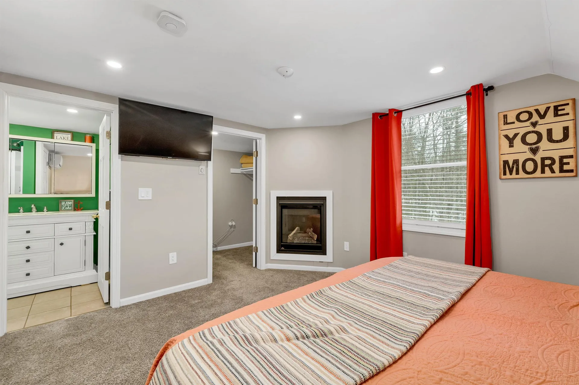 65 Glen Forest Drive Moultonborough NH 03254