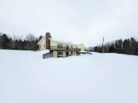 824 Hollow Road Stewartstown NH 03576