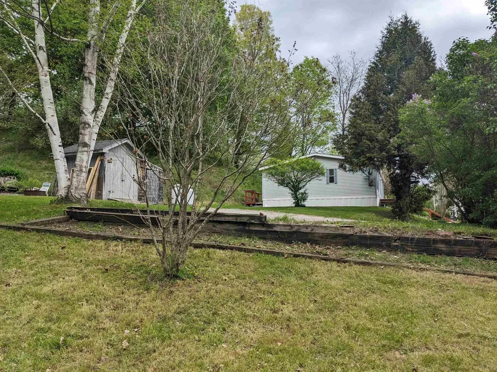 238/266 South Main Street Danby VT 05739