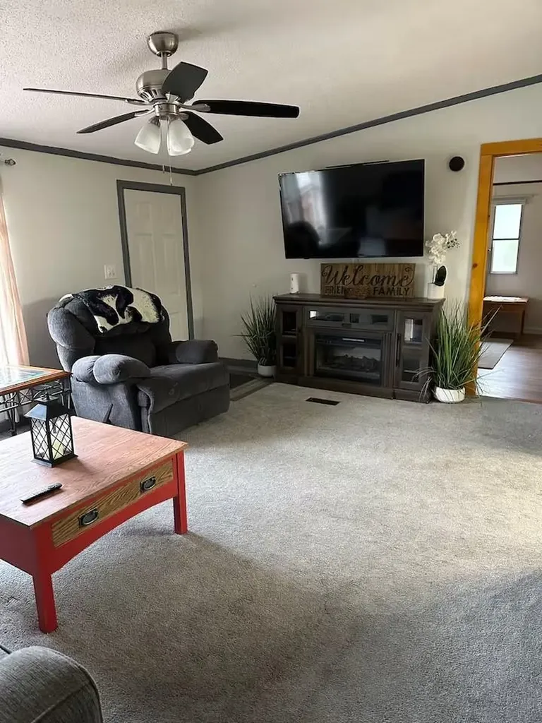 238/266 South Main Street Danby VT 05739