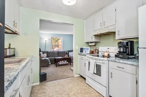 8 Monarch Lane Claremont NH 03743