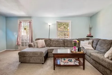 8 Monarch Lane Claremont NH 03743