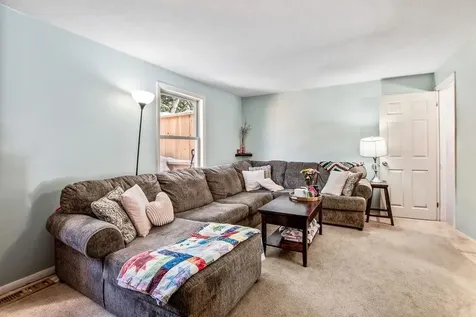 8 Monarch Lane Claremont NH 03743