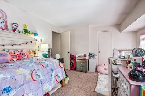 8 Monarch Lane Claremont NH 03743