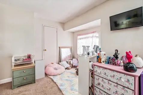8 Monarch Lane Claremont NH 03743