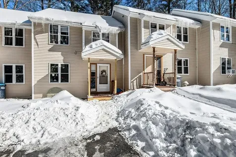 8 Monarch Lane Claremont NH 03743