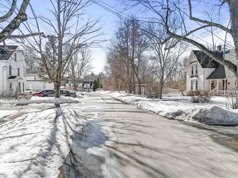 25 Carroll Street Exeter NH 03833