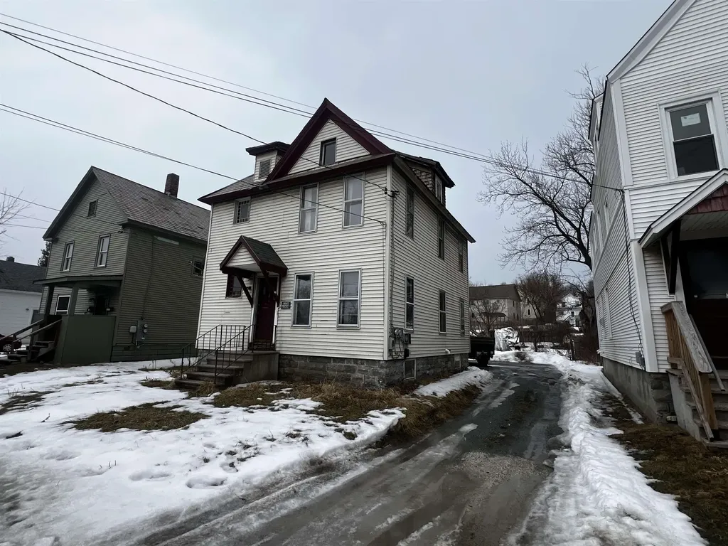 9 Clover Street Rutland City VT 05701