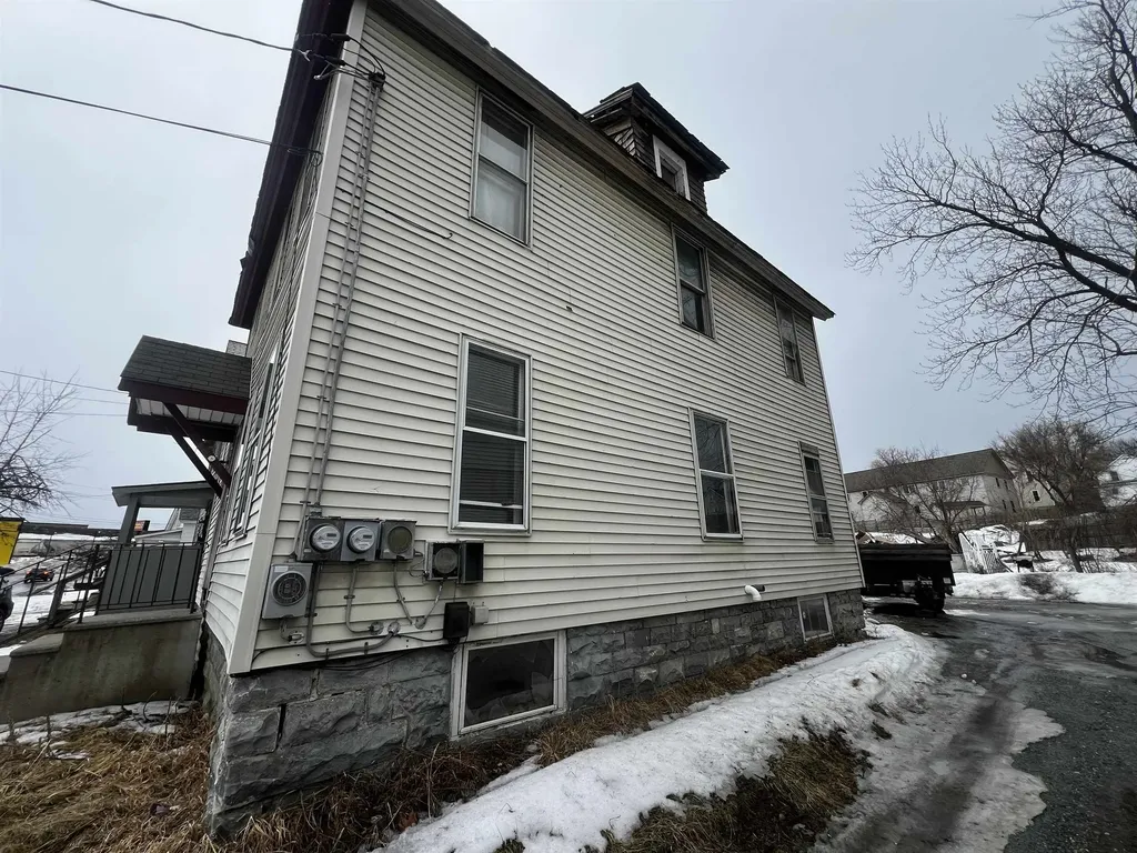 9 Clover Street Rutland City VT 05701