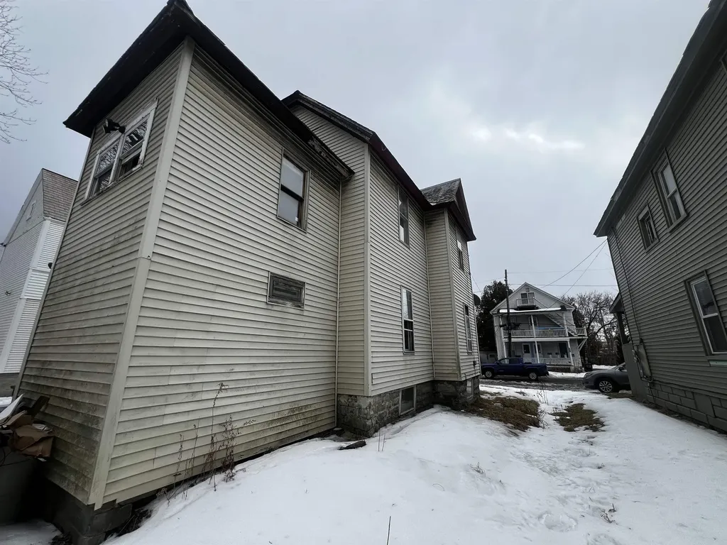 9 Clover Street Rutland City VT 05701