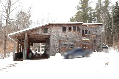 25 Independent Drive Hartland VT 05048