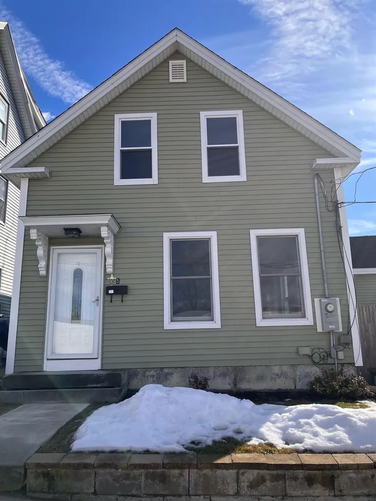 5 Lemon Street Nashua NH 03064
