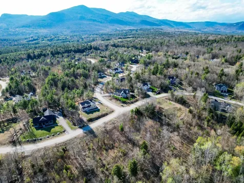 64 Grandview Road Conway NH 03818