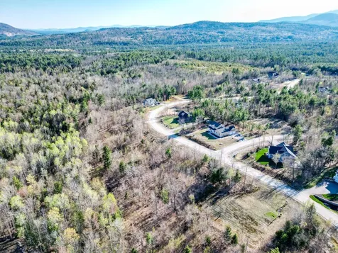 64 Grandview Road Conway NH 03818