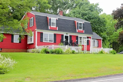 10 Main Street East Kingston NH 03827