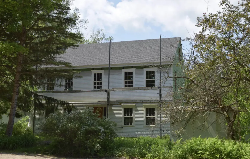 76 Edgerly School Road Meredith NH 03253