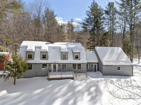 86 West Fisher Road Hartford VT 05059