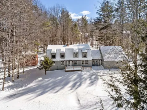 86 West Fisher Road Hartford VT 05059