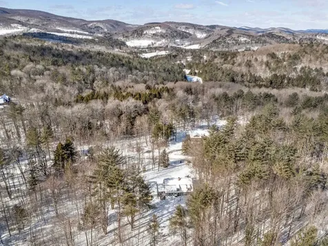 86 West Fisher Road Hartford VT 05059