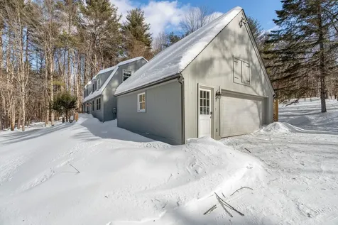 86 West Fisher Road Hartford VT 05059
