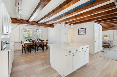 86 West Fisher Road Hartford VT 05059