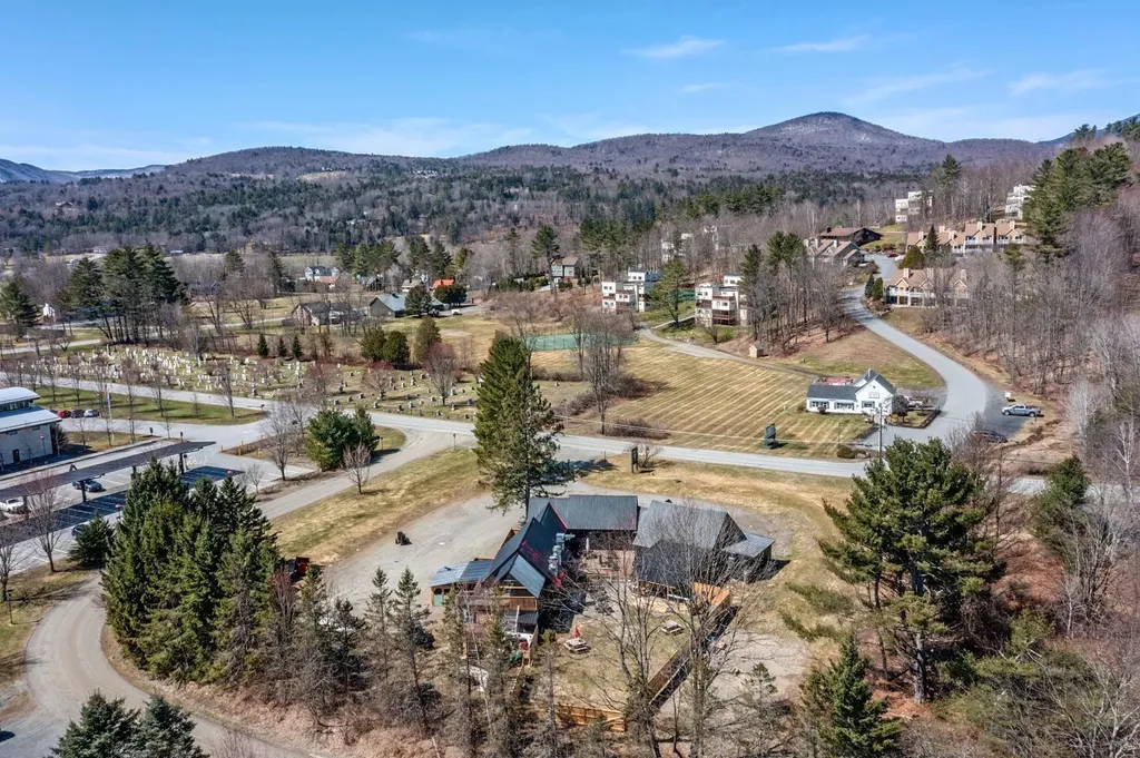 140 Cottage Club Road Stowe VT 05672