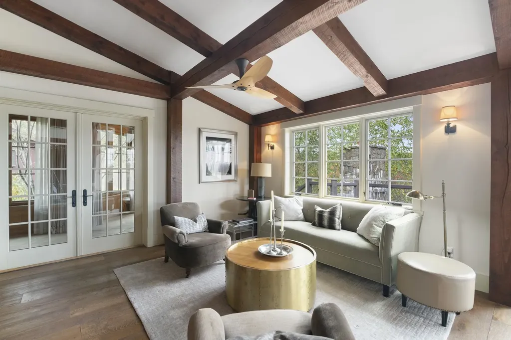 816 Black Bear Road Jamaica VT 05343