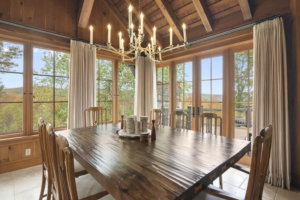 816 Black Bear Road Jamaica VT 05343