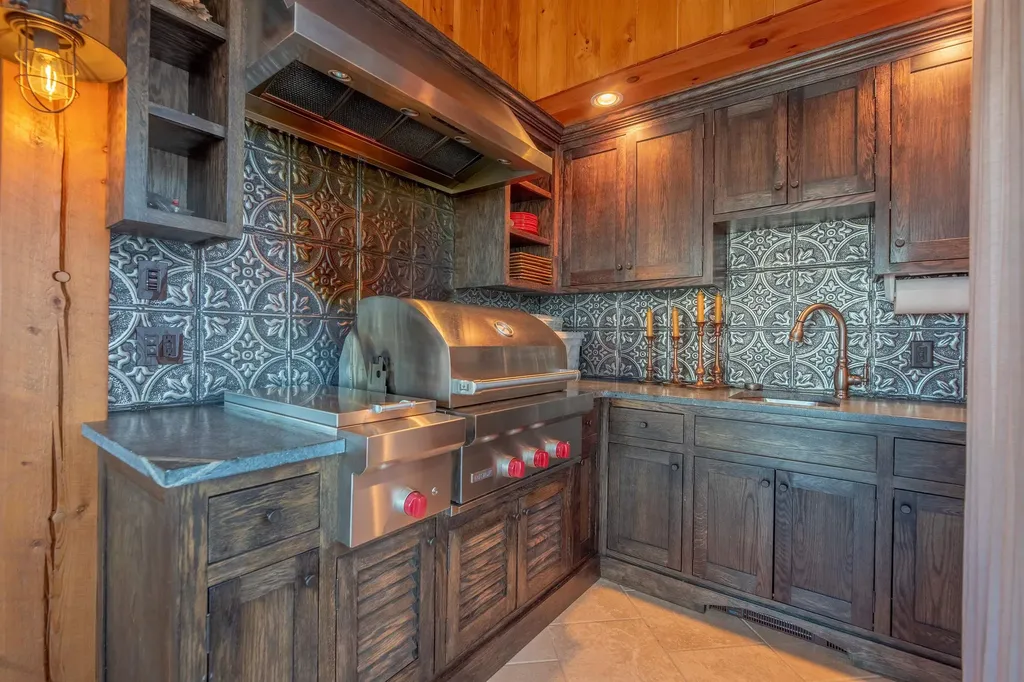 816 Black Bear Road Jamaica VT 05343