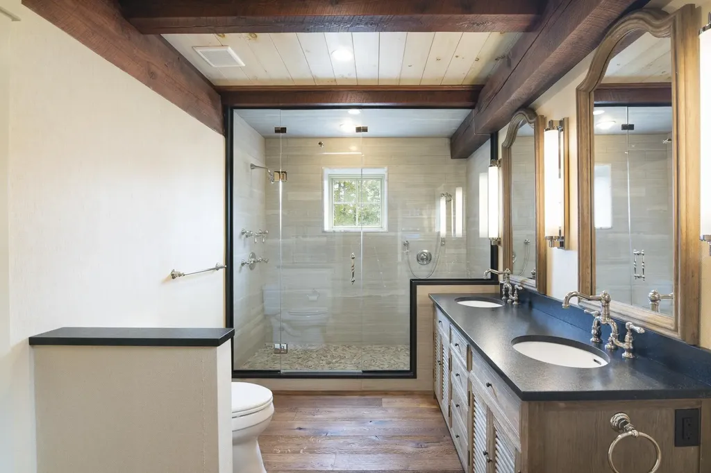 816 Black Bear Road Jamaica VT 05343