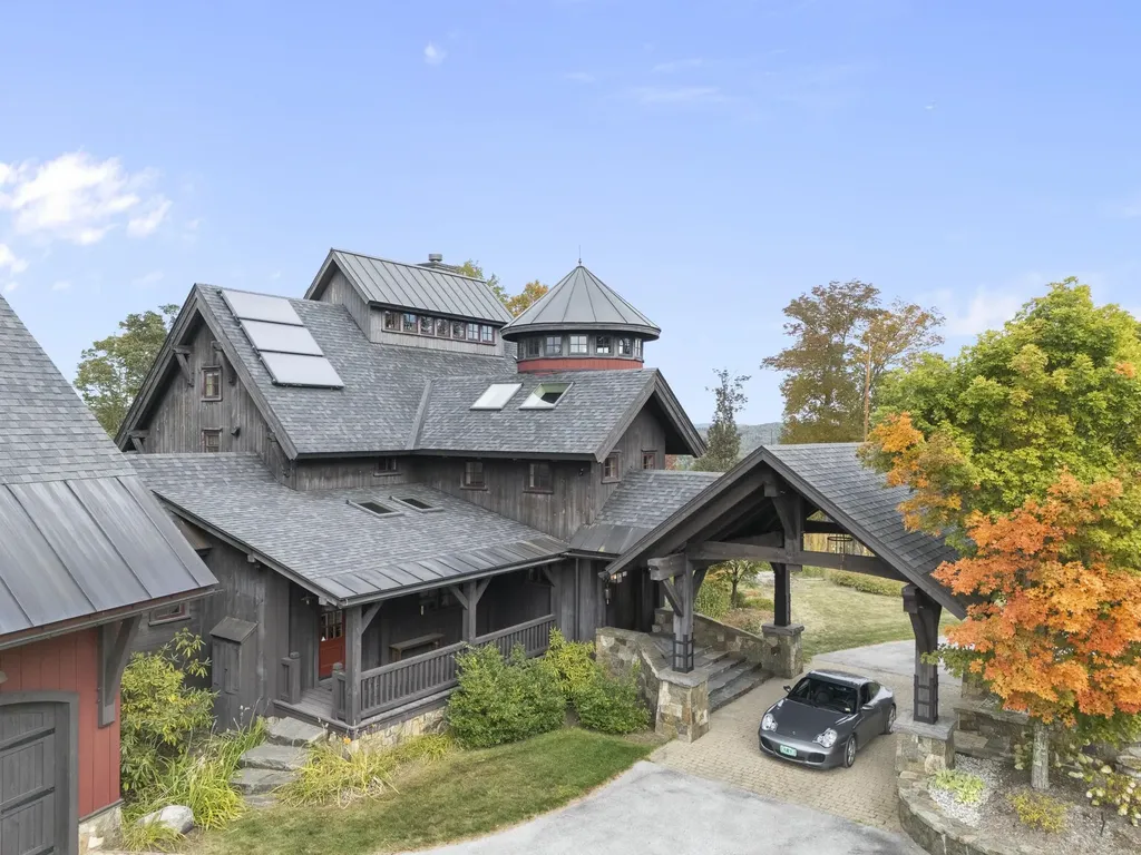 816 Black Bear Road Jamaica VT 05343