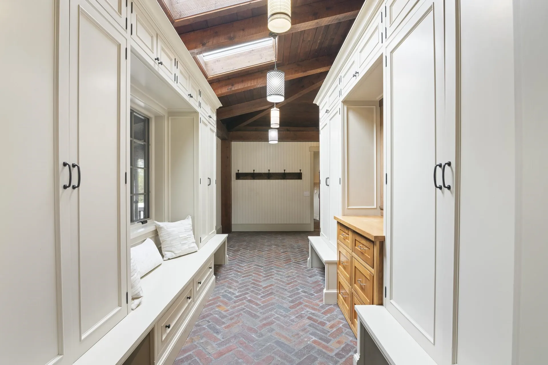 816 Black Bear Road Jamaica VT 05343