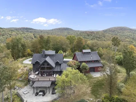 816 Black Bear Road Jamaica VT 05343