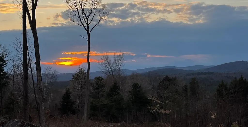 63 Old Winslow Road Wilmot NH 03287